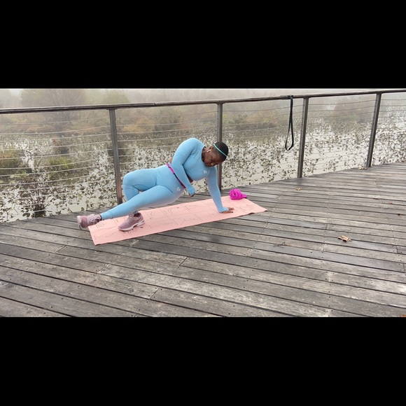 2-Piece Sportswear Set - Picture 9 of 13